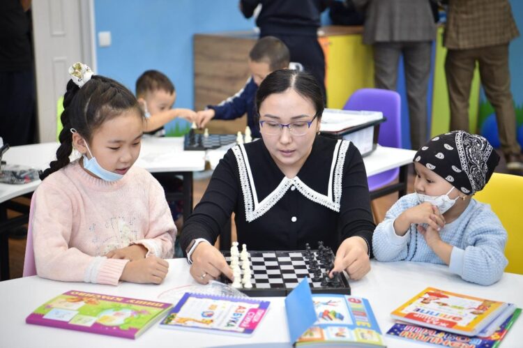 АУРУХАНА ІШІНЕН МЕКТЕП АШЫЛДЫ