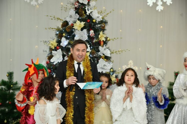 БАЛАЛАР ҚУАНСА, ӘЛЕМ ҚУАНАДЫ