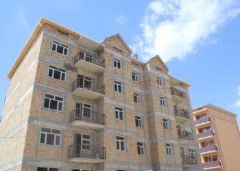 ТҮРКІСТАН: ТӨЛЕБИ АУДАНЫНДА КӨПҚАБАТТЫ ТҰРҒЫН ҮЙЛЕР КӨБЕЙЕДІ