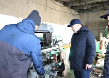 ТҮРКІСТАН: КЕНТАУДА  ШАҒЫН ЦЕХ АШҚАН ШЕБЕРЛЕР КӘСІБІН ДӨҢГЕЛЕТІП ОТЫР