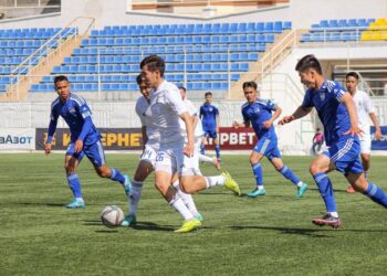 «АРЫС» ФУТБОЛ КЛУБЫ БІРІНШІ ЛИГАДА ӨНЕР КӨРСЕТЕДІ