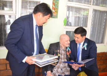 ТҮРКІСТАН: ЖЕТІСАЙ АУДАНЫНДАҒЫ АРДАГЕРГЕ 1,5 МЛН. ТЕҢГЕ ТАБЫСТАЛДЫ