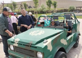 ТҮРКІСТАН ОБЛЫСЫНДА КОЛЛЕДЖ ҰСТАЗДАРЫ ЕСКІ КӨЛІКТЕН ЭЛЕКТРОМОБИЛЬ ҚҰРАСТЫРДЫ