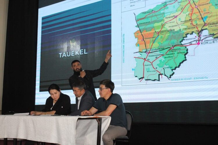 БУРАХАН ДАХАНОВ: «СОЛТҮСТІККЕ КӨШЕМ ДЕУШІЛЕРГЕ ЖҰМЫС КӨП»