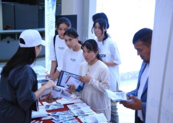 ТҮРКІСТАН: “СЕРПІН” БАҒДАРЛАМАСЫМЕН 20-ҒА ЖУЫҚ УНИВЕРСИТЕТ ӨКІЛДЕРІ КЕЛДІ