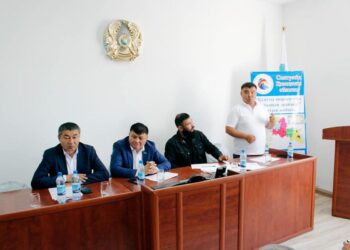 ТҮРКІСТАН: СОЛТҮСТІККЕ ҚОНЫС АУДАРУ БОЙЫНША ҚАЗЫҒҰРТ ПЕН ТӨЛЕБИ АУДАНДАРЫНДА КЕЗДЕСУЛЕР ӨТТІ