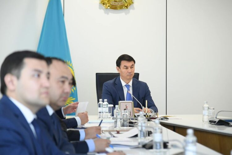 ДАРХАН САТЫБАЛДЫ: «АУЫЛ АМАНАТЫ» ЖОБАСЫ БОЙЫНША ЖҰМЫСТЫ ЖАНДАНДЫРУ КЕРЕК»