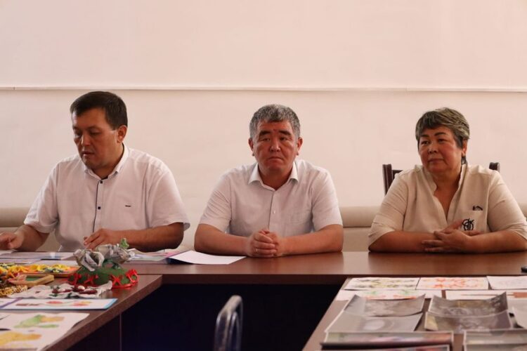 ЕРЕКШЕ БАЛАЛАРҒА ҚАМҚОРЛЫҚ КӨРСЕТТІ