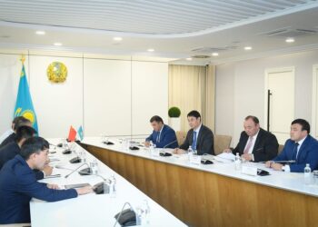 ҚЫТАЙ ИНВЕСТОРЛАРЫ ТҮРКІСТАН ӨҢІРІНДЕ МАҚТА ШАРУАШЫЛЫҒЫН ДАМЫТУҒА НИЕТТІ