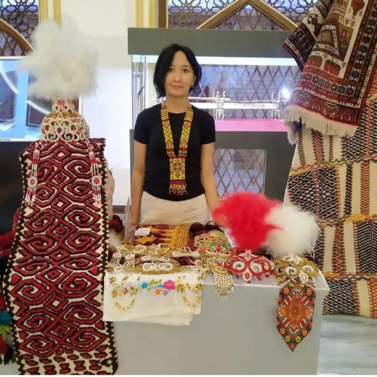 ТҮРКІСТАН: КЕНТАУЛЫҚ ТҰРҒЫН ҰЛТТЫҚ НАҚЫШТАҒЫ КИІМ ТІГЕДІ