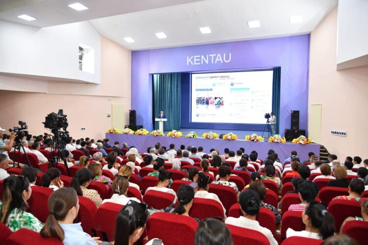 ДАРХАН САТЫБАЛДЫ: «КЕНТАУДЫ ДАМЫТУҒА КҮШ САЛАМЫЗ»