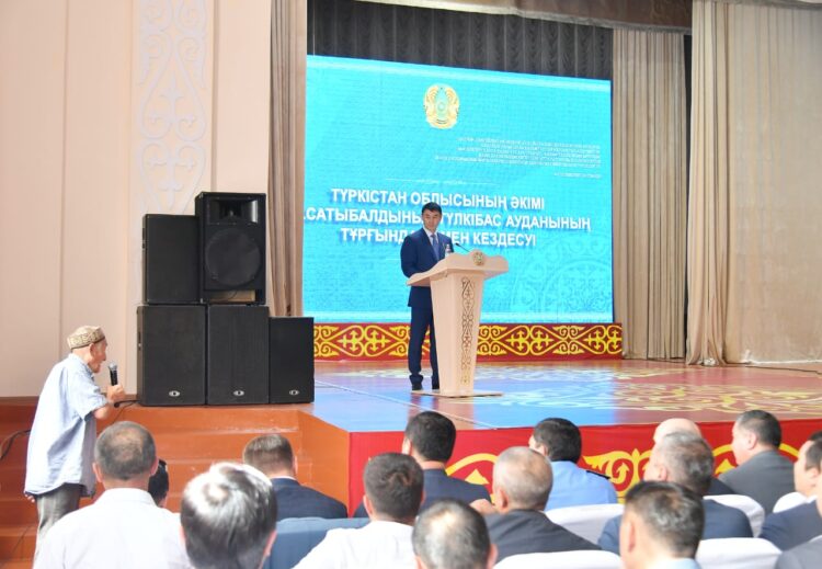 ДАРХАН САТЫБАЛДЫ: «ТҮЛКІБАС АУДАНЫНДАҒЫ ЖАҢА ӨНДІРІС ОРЫНДАРЫНДА 4 МЫҢҒА ЖУЫҚ АДАМ ЖҰМЫСПЕН ҚАМТЫЛАДЫ»