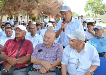 ТҮРКІСТАН: ЖЕТІСАЙДА МЕМЛЕКЕТТІК БАҒДАРЛАМАЛАР ТҮСІНДІРІЛУДЕ