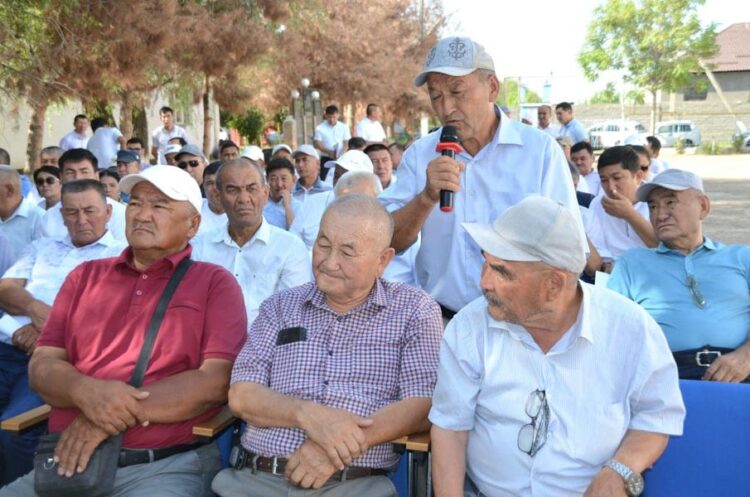 ТҮРКІСТАН: ЖЕТІСАЙДА МЕМЛЕКЕТТІК БАҒДАРЛАМАЛАР ТҮСІНДІРІЛУДЕ