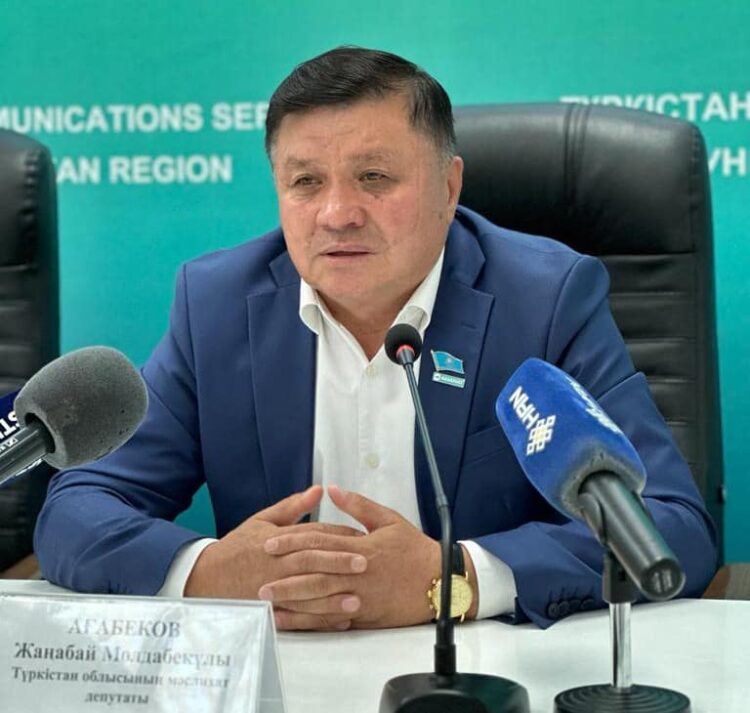 ТҮРКІСТАН ОБЛЫСЫНАН СОЛТҮСТІК ӨҢІРЛЕРГЕ 12 МЫҢҒА ЖУЫҚ АДАМ ҚОНЫС АУДАРҒАН