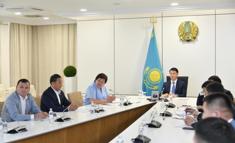 ДАРХАН САТЫБАЛДЫ АРЫСТЫҚ КӘСІПКЕРЛЕРДІҢ ІСКЕРЛІГІН ЖОҒАРЫ БАҒАЛАДЫ