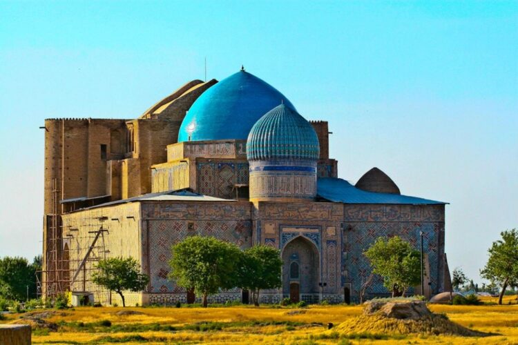 ТҮРКІСТАН ОБЛЫСЫ БОЙЫНША ҚАСИЕТТІ ОРЫНДАР