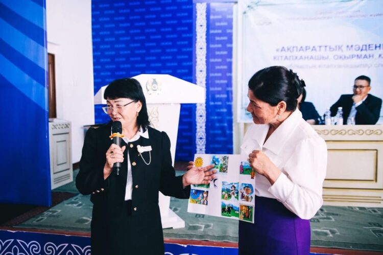 ТҮРКІСТАН: САУРАН АУДАНЫНДА ОБЛЫСТЫҚ КІТАПХАНАШЫЛАР СЛЕТІ ӨТТІ