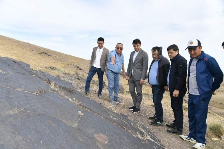 АРПАӨЗЕН ПЕТРОГЛИФТЕРІН ХАЛЫҚАРАЛЫҚ ДЕҢГЕЙДЕ ҚОРҒАУ ҚАЖЕТ