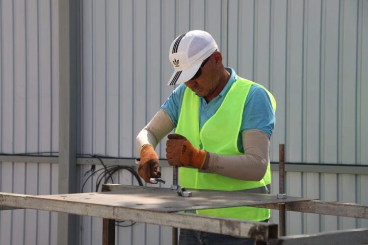 ТҮРКІСТАН: САРЫАҒАШТА ЖАҢА СПОРТ КЕШЕНІ САЛЫНЫП ЖАТЫР