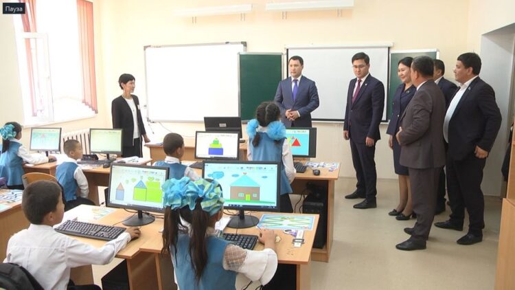 ТҮРКІСТАН: ЖЕТІСАЙДА 300 ОРЫНДЫҚ ЖАҢА МЕКТЕП ПАЙДАЛАНУҒА БЕРІЛДІ