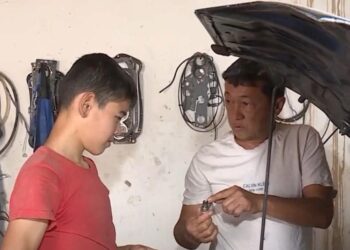 ТҮРКІСТАН: КЕЛЕСТЕ 9 СЫНЫП ОҚУШЫСЫ ТЕХНИКА ЖӨНДЕУМЕН АЙНАЛЫСАДЫ