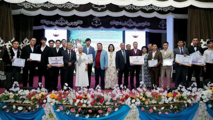 ТҮРКІСТАН: ҚАЗЫҒҰРТТА ОБЛЫСТЫҚ ӘН БАЙҚАУЫ ӨТТІ