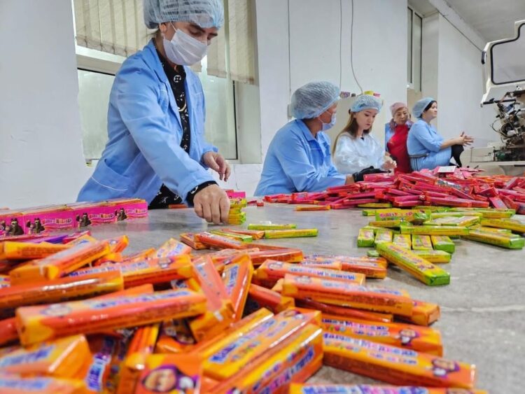 ТҮРКІСТАН: САРЫАҒАШ АУДАНЫНДА 28 ТҮРЛІ КОНДИТЕРЛІК ӨНІМ ӨНДІРІЛУДЕ