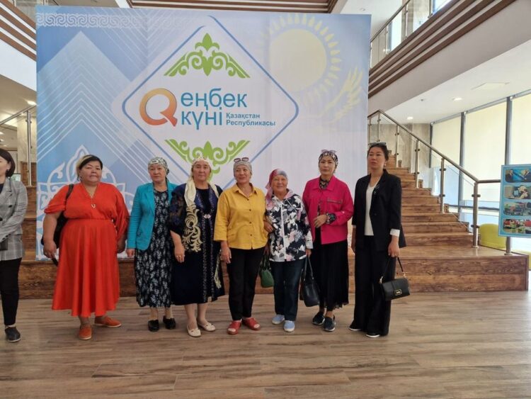 ЕҢБЕК АДАМЫ ЖАСАСЫН