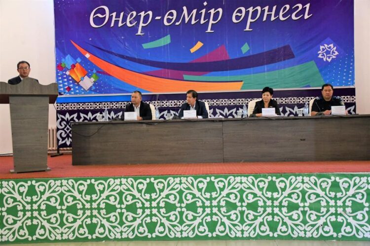 ОРДАБАСЫДА МЕМЛЕКЕТТІК БАҒДАРЛАМАЛАРДЫ ТҰРҒЫНДАРҒА КЕҢІНЕН ТҮСІНДІРУ БОЙЫНША КЕЗДЕСУ ӨТТІ