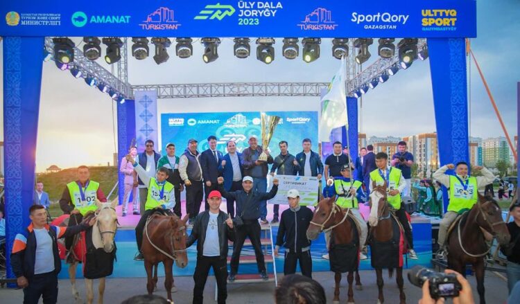 ТҮРКІСТАНДА «ҰЛЫ ДАЛА ЖОРЫҒЫ-2023» МАРАФОН-БӘЙГЕСІНІҢ ЖЕҢІМПАЗДАРЫ МАРАПАТТАЛДЫ