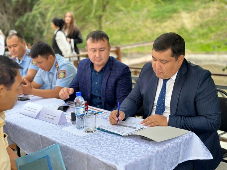 ТҮРКІСТАН: САЙРАМДА БОС ЖҰМЫС ОРЫНДАРЫ ЖӘРМЕҢКЕСІ ӨТТІ