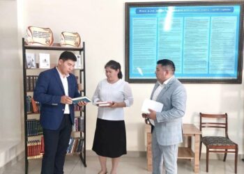 ТҮРКІСТАН: БӘЙДІБЕК АУДАНЫ ӘКІМДІГІНДЕ КІТАПХАНА АШЫЛДЫ