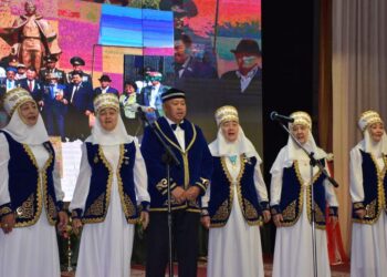 СОЗАҚТА ҚАРТТАР МЕН АРДАГЕРЛЕРГЕ ҚҰРМЕТ КӨРСЕТІЛДІ