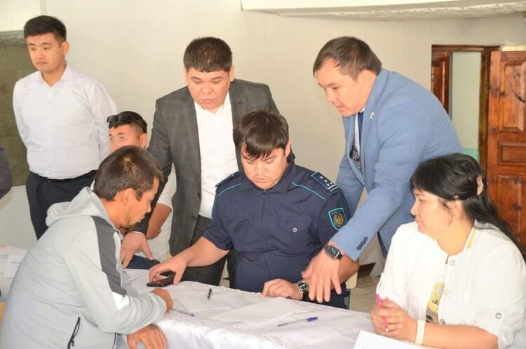 ТҮРКІСТАН: ЖЕТІСАЙДА 200-ГЕ ЖУЫҚ БОС ЖҰМЫС ОРНЫ ҰСЫНЫЛДЫ