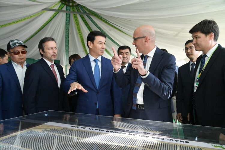 ТҮРКІСТАН ОБЛЫСЫНДА «ШӘУІЛДІР» ЗАМАНАУИ КҮН ЭЛЕКТР СТАНЦИЯСЫ АШЫЛДЫ