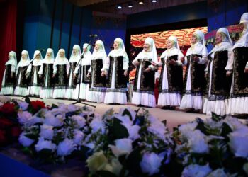 ORDABASY: АТАЛАР МЕН ӘЖЕЛЕРГЕ МЕРЕКЕЛІК СЫЙ-ҚҰРМЕТ КӨРСЕТІЛДІ