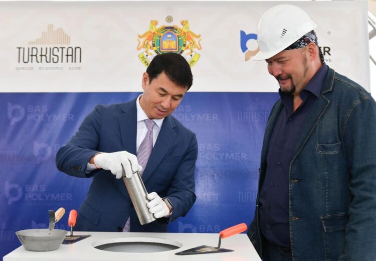 ТҮРКІСТАНДА ЖАҢА ЗАУЫТТЫҢ КАПСУЛАСЫ САЛЫНДЫ