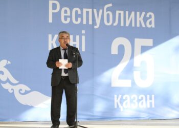 МАҚТААРАЛДА МЕМЛЕКЕТТІК ТУ КӨТЕРУ РӘСІМІ ӨТТІ