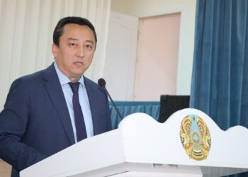 ЖОЛДАР ЖӨНДЕЛІП, АУЫЗ СУ МӘСЕЛЕСІ ШЕШІМІН ТАБУДА