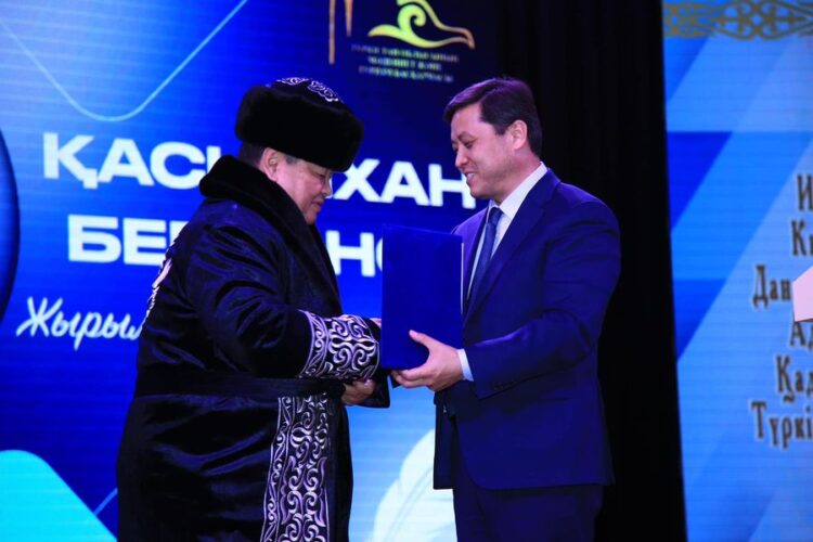 ТҮРКІСТАНДА ҚАЛАМГЕРЛЕРМЕН ЖЫЛ СОҢЫНА ДЕЙІН 20 ӘДЕБИ КЕЗДЕСУ ӨТЕДІ