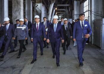 КЕНТАУ ЖЭО-СЫН КҮРДЕЛІ ЖӨНДЕУ: ӘЛИХАН СМАЙЫЛОВ ЖҮРГІЗІЛІП ЖАТҚАН ЖҰМЫС БАРЫСЫМЕН ТАНЫСТЫ