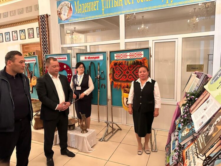 ОРДАБАСЫ ӨНЕРПАЗДАРЫ АРЫС ҚАЛАСЫНДА ӨНЕР КӨРСЕТТІ