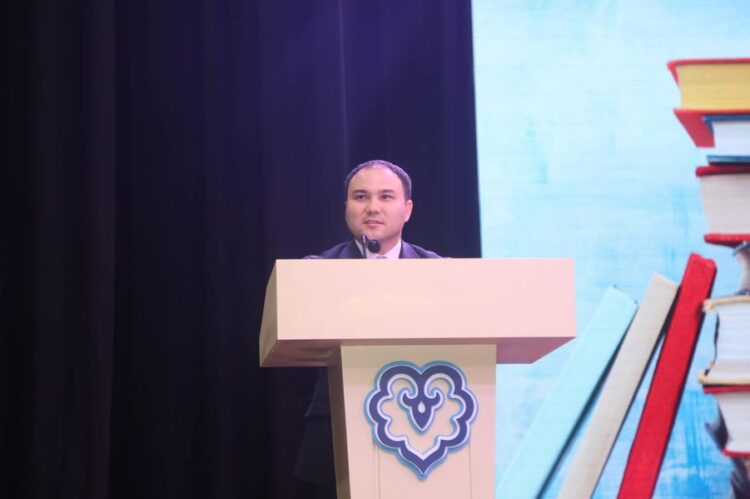 ТҮРКІСТАН ОБЛЫСЫНДА КІТАПХАНАШЫЛАР КҮНІ АТАЛЫП ӨТТІ