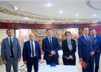 МӘСЛИХАТТАРДЫҢ ЖҰМЫСЫ ЖҮЙЕЛЕНГЕН КІТАП ЖАРЫҚҚА ШЫҚТЫ