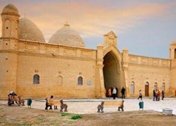 ТУРИСТІК АВТОБУС ТҮРКІСТАН ОБЛЫСЫНЫҢ КИЕЛІ ОРЫНДАРЫН ТЕГІН АРАЛАТАДЫ