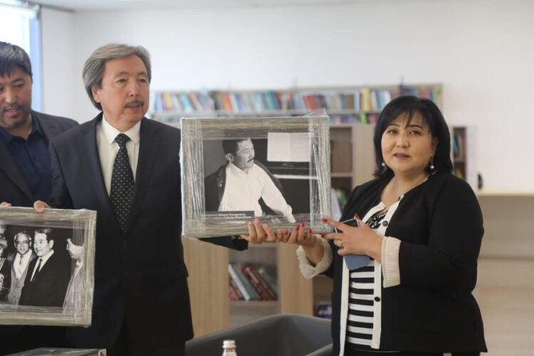 ТҮРКІСТАНДА САЙЛАУ ПЕРНЕБАЕВТЫҢ «АҚ ПЕН ҚАРА» ФОТОКІТАБЫНЫҢ ТАНЫСТЫРЫЛЫМЫ ӨТТІ