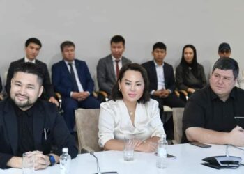 ТҮРКІТІЛДЕС МЕМЛЕКЕТТЕРДІҢ БАҚ ӨКІЛДЕРІМЕН КЕЗДЕСТІ