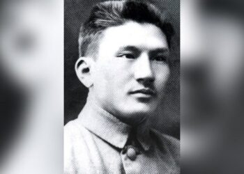 ТҮРКІСТАН: ҚОЖАНОВТЫҢ ҚОЛТАҢБАСЫ МУЗЕЙ ТӨРІНДЕ