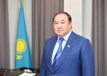 Нақты іспен қолдау қажет